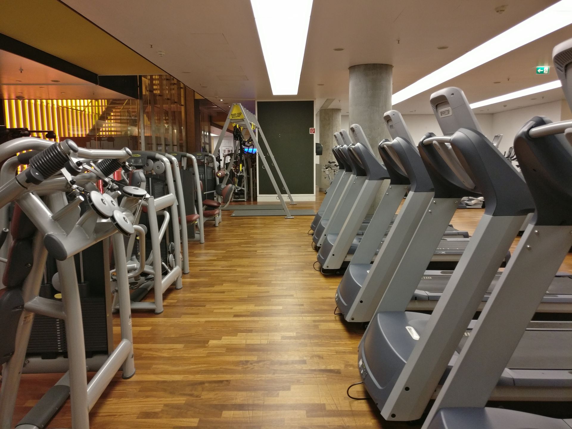 Intercontinental Dusseldorf Gym Holmes Place Travelux